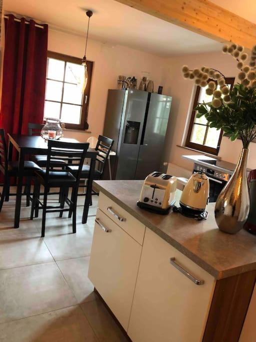 Willkommen Im Casa Felice, Der Wohlfuehl Oase Mit Balkon, 4 Betten Und Homeoffice Platz Appartement *