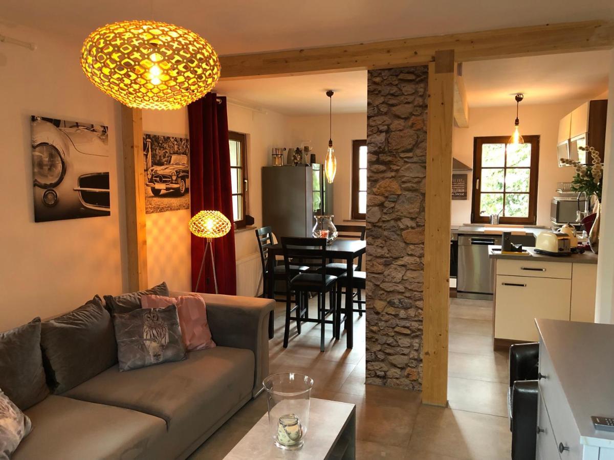 Willkommen Im Casa Felice, Der Wohlfuehl Oase Mit Balkon, 4 Betten Und Homeoffice Platz * Aidlingen